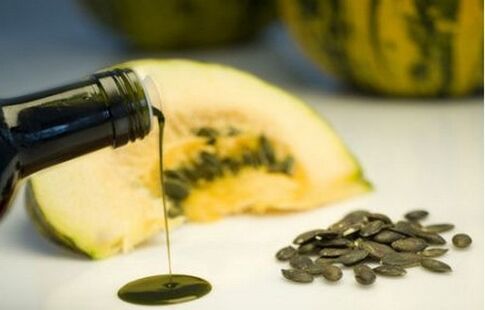 Pumpkin oil to prepare the body for cleansing worms with medicines.